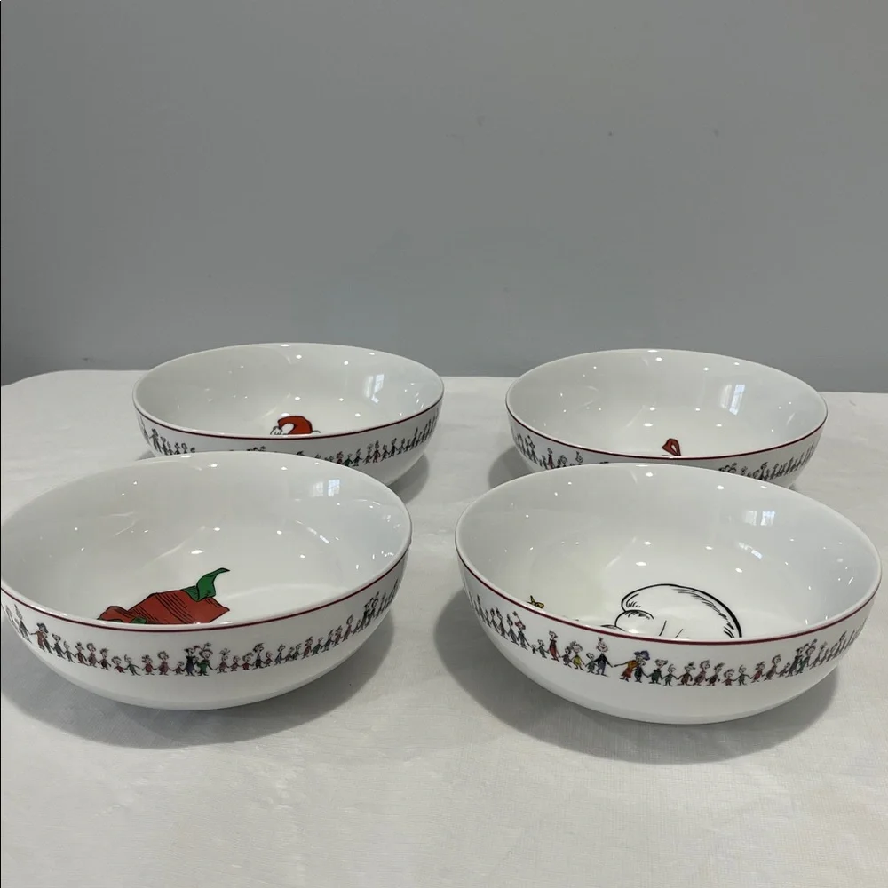 Williams Sonoma Dr. Seuss The Grinch Christmas Porcelain Cereal Bowls Set of 4